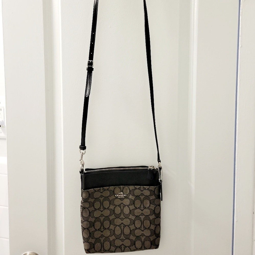 Coach Kitt Messenger Crossbody Purse